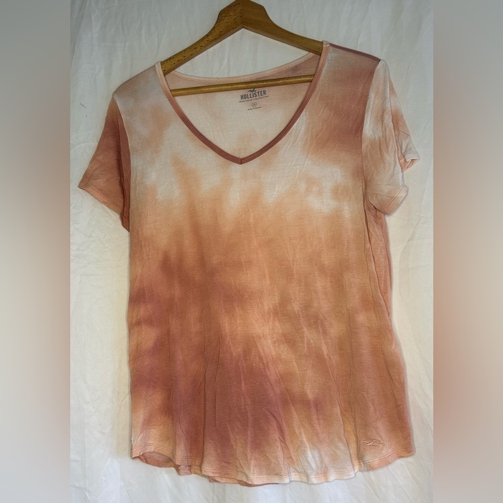 Hollister Women’s Short Sleeve Tie Dye Orange/Pink/White Top size Medium